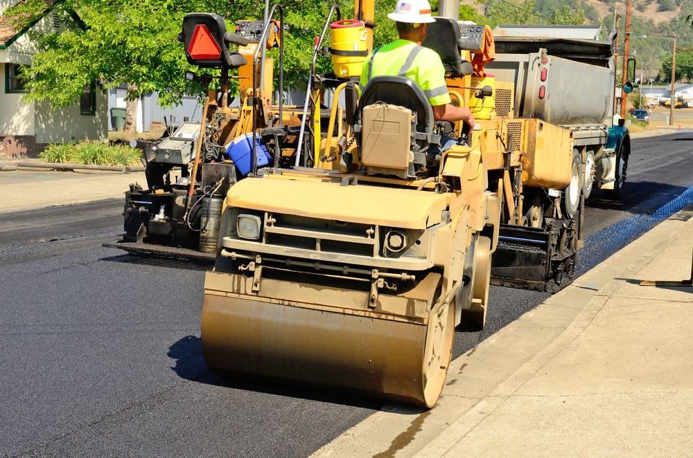 How Asphalt Companies Install New Pavement from Start to Finish