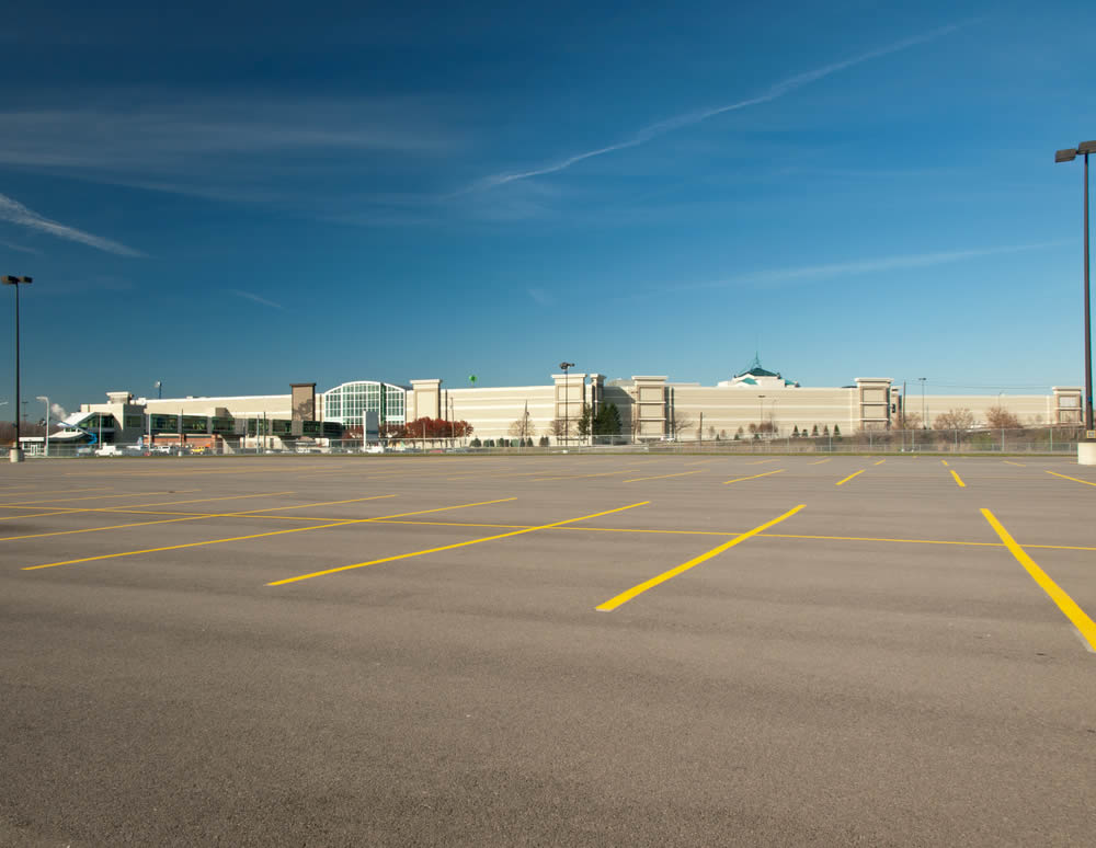 parking lot maintenance services
